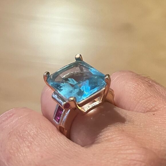 Last one! Main Event Aquamarine and pink topaz in rose gold Statement cocktail 7 - Picture 9 of 11